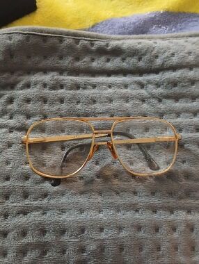Men's Classic Gold Metal Aviator Glasses Frame